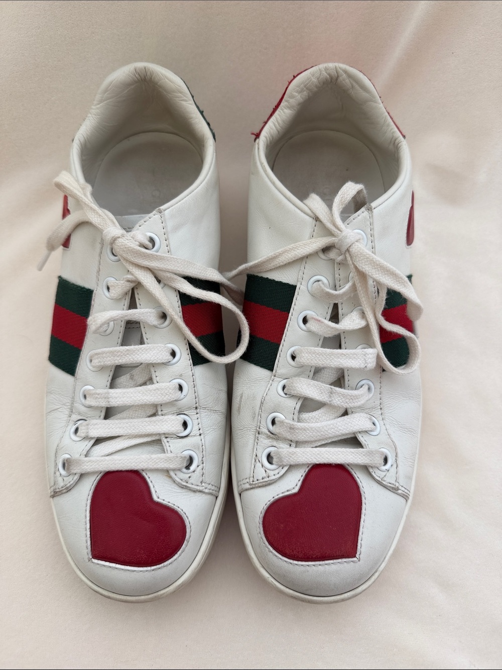 GUCCI Heart Sneakers - Picture 2 of 10